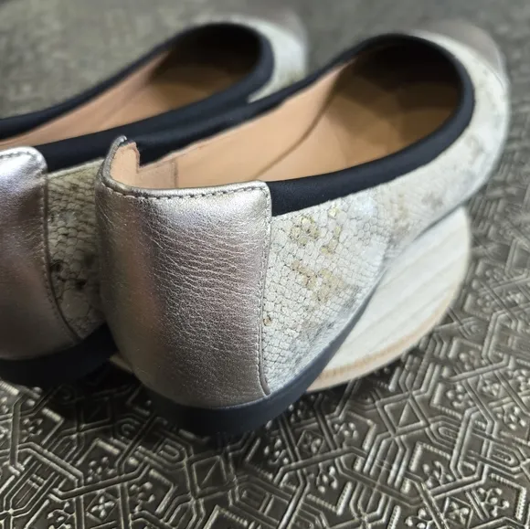 🐢 Clarks Unstructured Darcy Cap Snake Leather Ballet flats women's size 10
