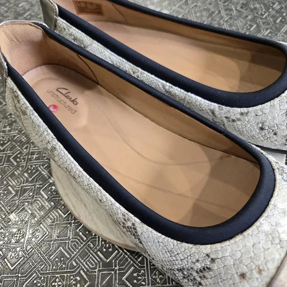 🐢 Clarks Unstructured Darcy Cap Snake Leather Ballet flats women's size 10