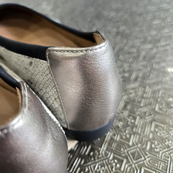 🐢 Clarks Unstructured Darcy Cap Snake Leather Ballet flats women's size 10