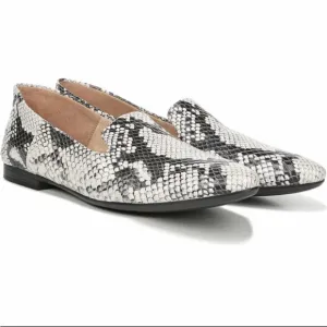 ❤️ Naturalizer Lorna Loafers Flats in Alabaster Snake Print Size 9