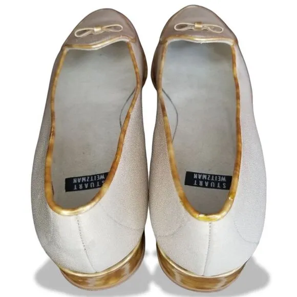 ⭐️ Stuart Weitzman Vintage Beige Loafers with Gold Bows &amp; Trim sz 8AA