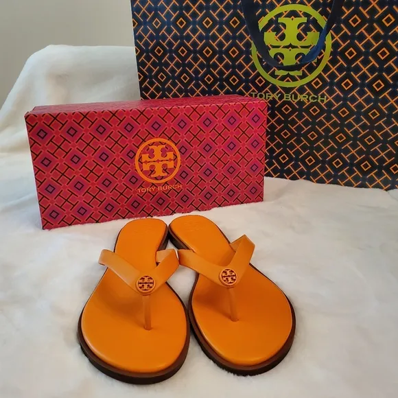 #0178 TORY BURCH NEW IN BOX! FABULOUS!  Benton Thong Slides Sandals