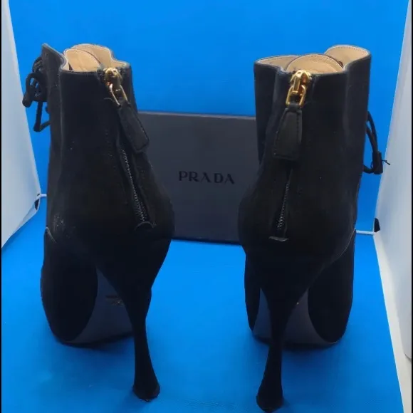 $990🔥 PRADA 135mm Black Platform Suede Lace Up Bambu Zip Ankle Boots 7.5 EU