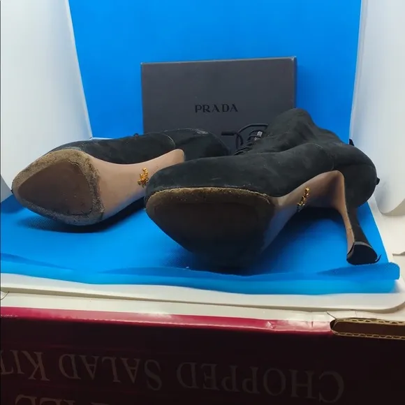 $990🔥 PRADA 135mm Black Platform Suede Lace Up Bambu Zip Ankle Boots 7.5…
