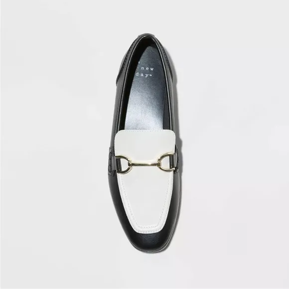 A New Day Women's Faux Leather Slip On Loafer Flats Almond Toe Memory Foam 12m