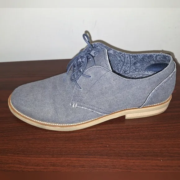 A pair of Margaritaville men's blue suede loafers in a size 11. Office, business