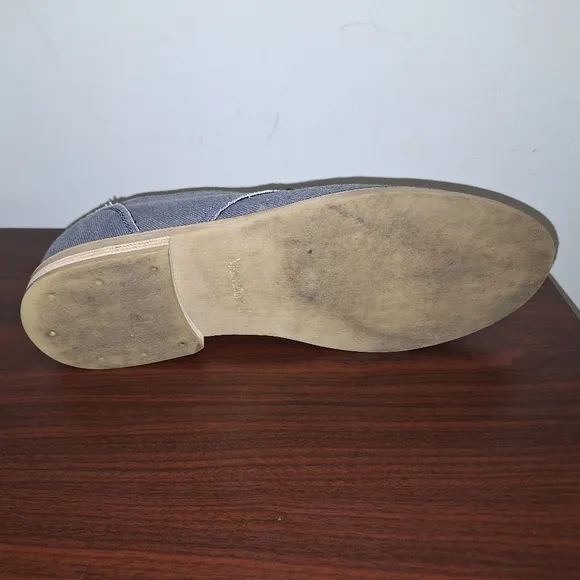 A pair of Margaritaville men's blue suede loafers in a size 11. Office, business