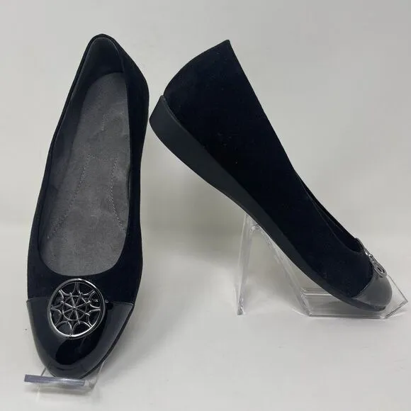 A2 By Aerosoles Women's Trend Book Black Flats Size 10M Decorative Metal Accent