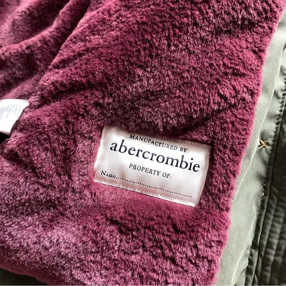 abercrombie kids • girls olive winter parka jacket | 11/12