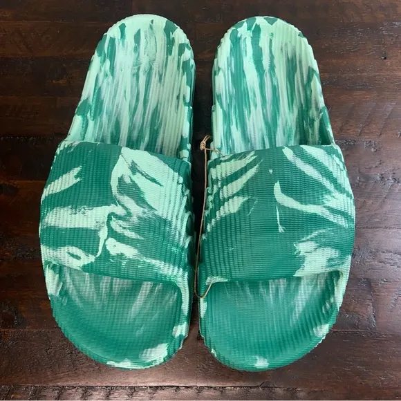 Adidas Adilette 22 Slides Court Green Men's 9 NEW