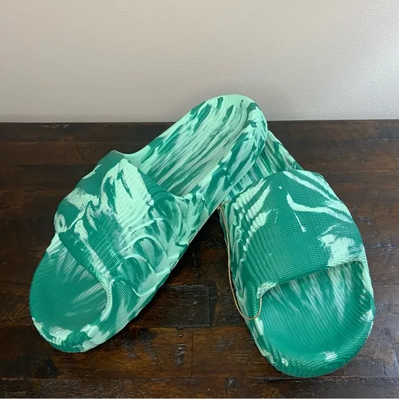 Adidas Adilette 22 Slides Court Green Men's 9 NEW