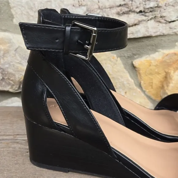 Aerosoles Black Wedge Heel Sandal Buckle Ankle Strap Women's Size 10 Windmill