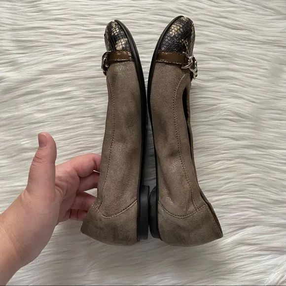 AGL Metallic Snakeskin Cap Toe Flats 39.5 Silver Chain