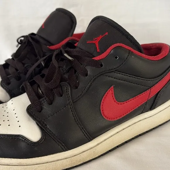 Air Jordan 1 Low Top Black Red White Leather Athletic Sneakers Activewear Mens 9