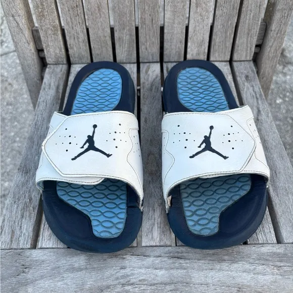 Air Jordan Hydro 7 Retro Slide GS Size 5Y ‘White University Blue’ Rare Pair