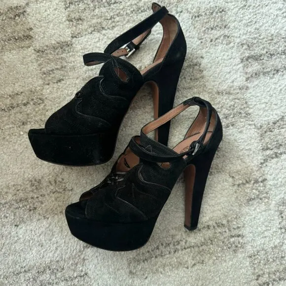 Alaïa Paris Black Suede Platform Sandals – Size 38  Elevate your wardrobe with t