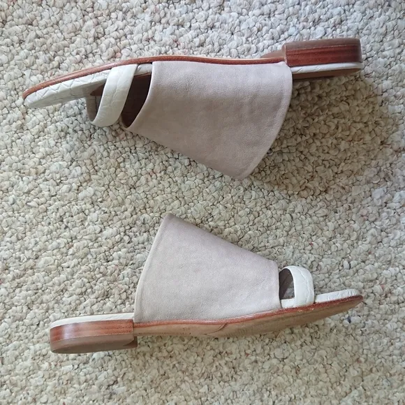 Alberto Fermani Tan and White Italian leather Slide Sandals size 6