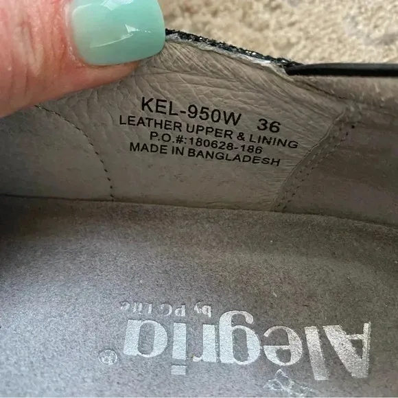 Alegria LIKE NEW Keli Professional Shoes Metallic Embossed Loafers Slip On Black