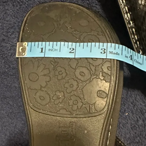 Alegria Paloma Leather Iridescent Pewter Charmer Mary Janes