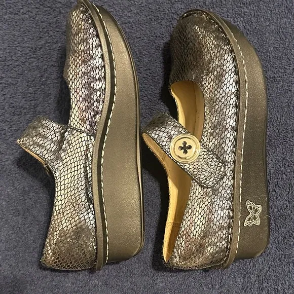 Alegria Paloma Leather Iridescent Pewter Charmer Mary Janes