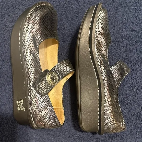 Alegria Paloma Leather Iridescent Pewter Charmer Mary Janes