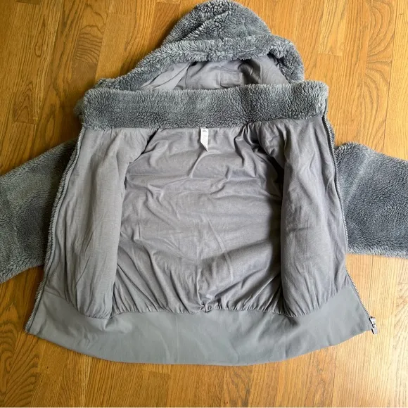 ALO YOGA Foxy Sherpa Cropped Hooded Fleece Teddy Jacket Steel Blue Small