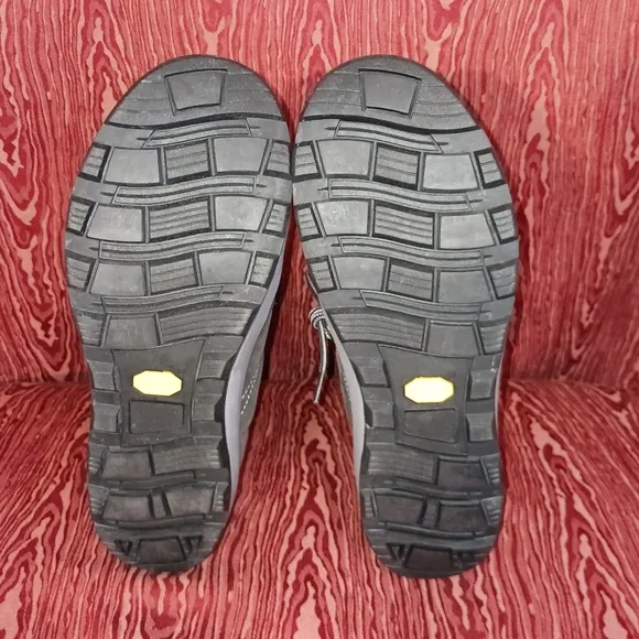 ALPINE KAMIK EZRA VIBRAM Lace-Up Gray Boots Man's Sz 9.5