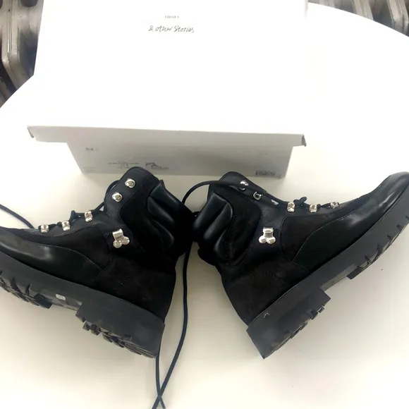 &amp; other stories Black lace up boots EXCELLENT !