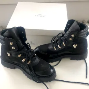 &amp; other stories Black lace up boots EXCELLENT !