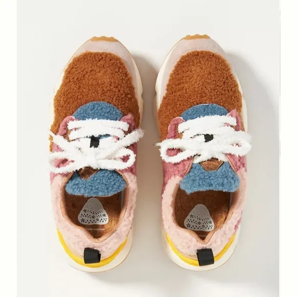 Anthropologie Flower Mountain Pampas Sneakers Size/8
