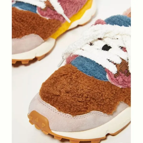 Anthropologie Flower Mountain Pampas Sneakers Size/8