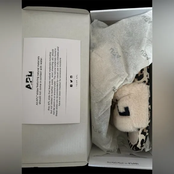 APL Athletic Propulsion Labs Womens Shearling Slide US 7 EU 37 Leopard NIB Oprah