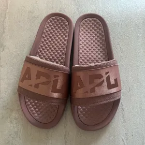 {APL} Brand New Women’s Techloom Satin Slides