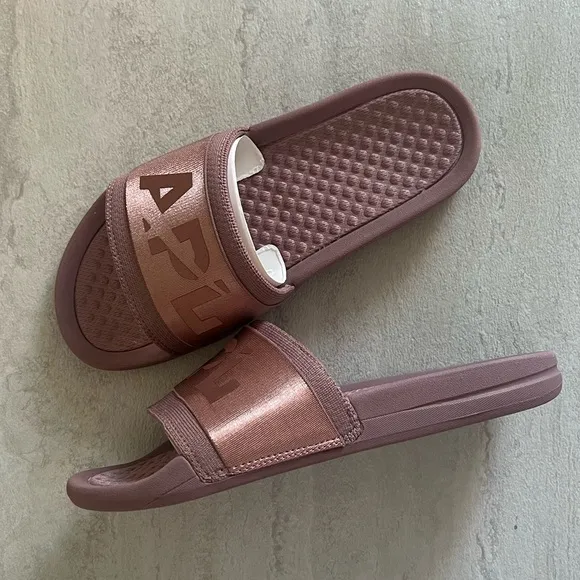{APL} Brand New Women’s Techloom Satin Slides