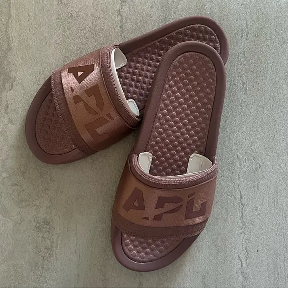 {APL} Brand New Women’s Techloom Satin Slides
