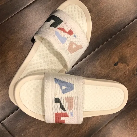 APL TechLoom Satin Slides NEW