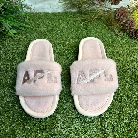 APL:Athletic Propulsion Labs Women Sheepskin Sandal, Cream/Pink Powder Sz 8 NEW