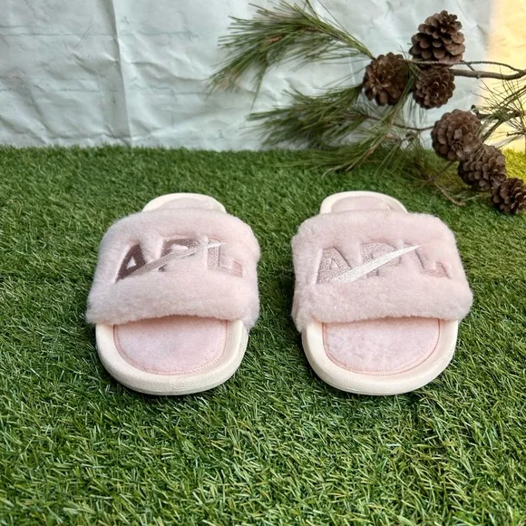 APL:Athletic Propulsion Labs Women Sheepskin Sandal, Cream/Pink Powder Sz 8 NEW