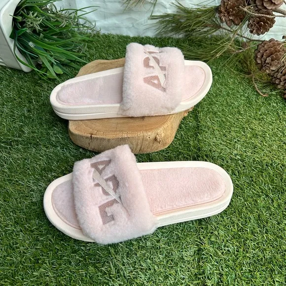 APL:Athletic Propulsion Labs Women Sheepskin Sandal, Cream/Pink Powder Sz 8 NEW