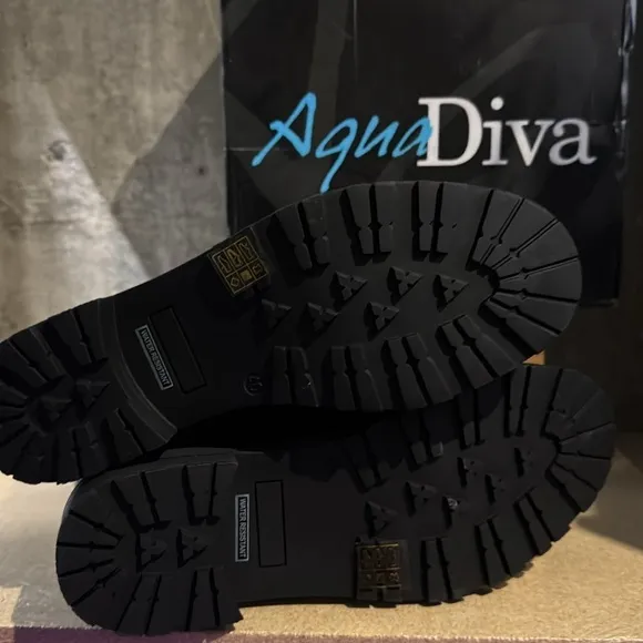 AquaDiva Britt Black Leather Lace-Up Boots  (BBT6)