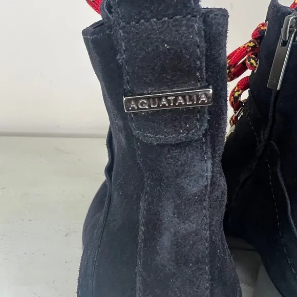 Aquatalia Ihana Black Suede Weatherproof Lace-Up Boots Lug Sole Size 9.5 Italy