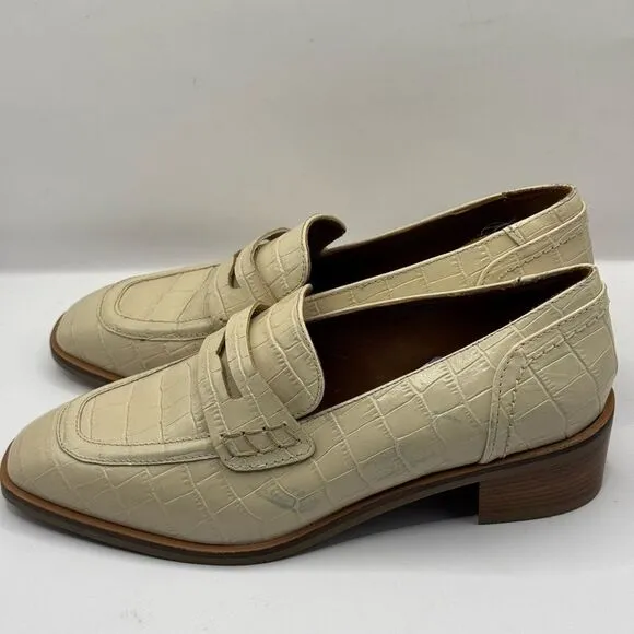 Aquatalia Women’s Size 7.5 Riya Croc Embossed Penny Loafer in Beige