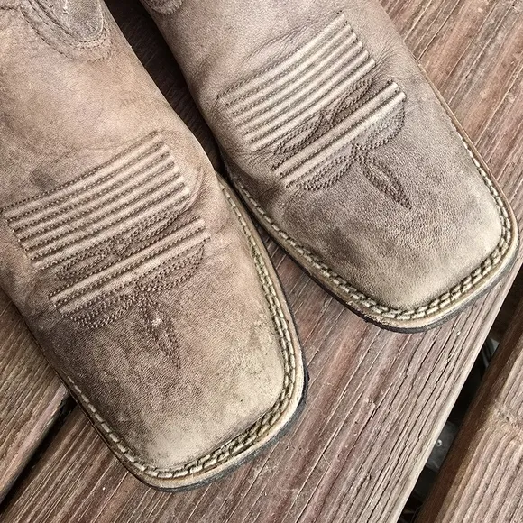 Ariat Round Up Outfitter Western Boot Women's 9.5B