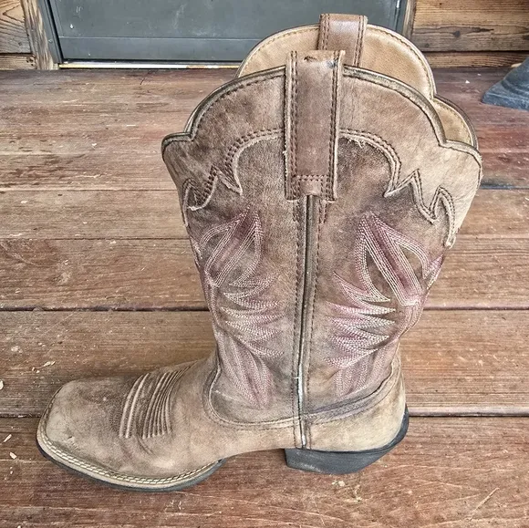 Ariat Round Up Outfitter Western Boot Women's 9.5B