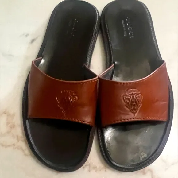 Authentic Vintage Gucci Men’s Size 10.5 Leather Side Sandals With Dust Bags
