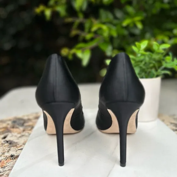 Badgley mischka black Cher Crystal Embellished Pump size 9 new