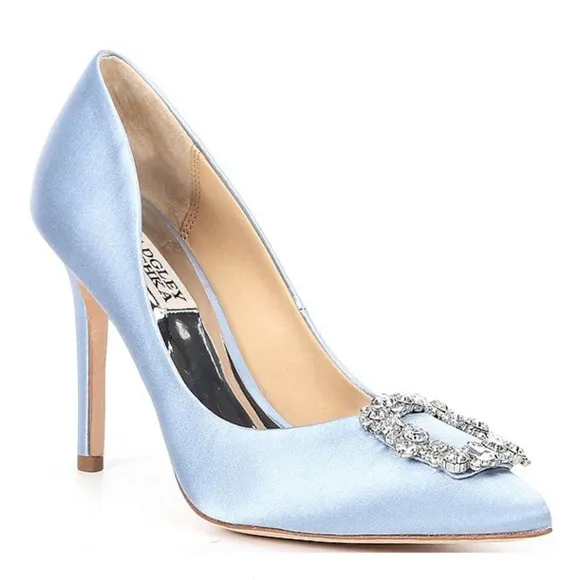 Badgley mischka Cher Crystal Embellished Pump size 7 like new box and dust bag