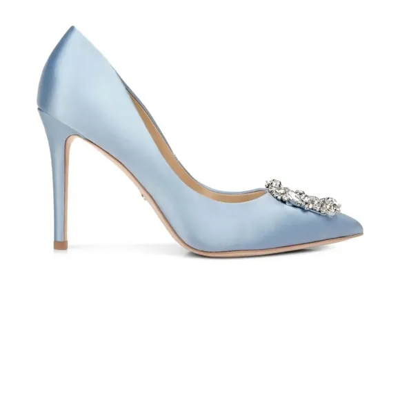 Badgley mischka Cher Crystal Embellished Pump size 7 like new box and dust bag
