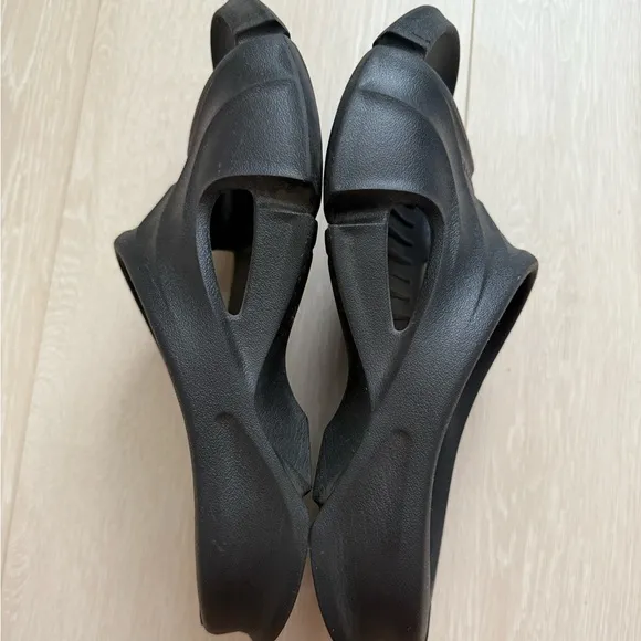 [Balenciaga] Black Mold Slide Sandals