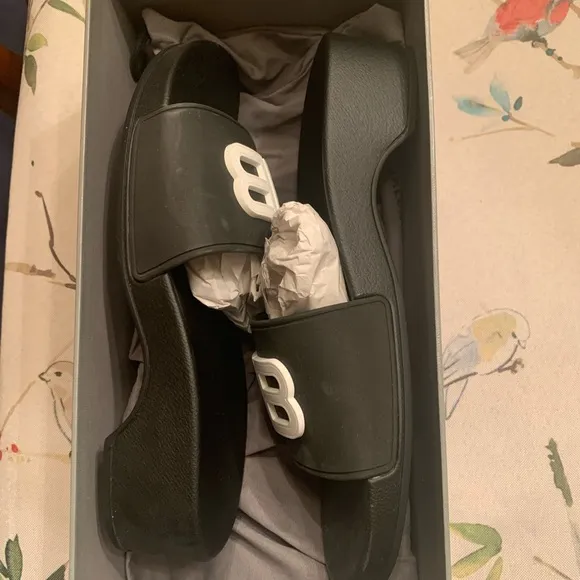Balenciaga Black Slides with White Logo EU 39C US 8.5